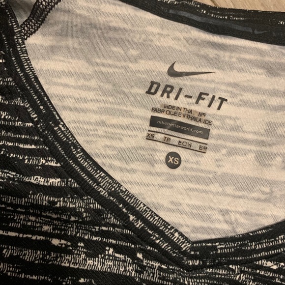 Nike Dri-Fit Tee - Picture 5 of 7